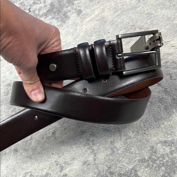 NWT Boconi Dark Brown Genuine Leather Belt Chrome Hardware Sz 42 - Picture 2 of 11